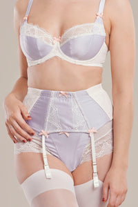 Fraulein Annie Falling In Love Suspender Belt